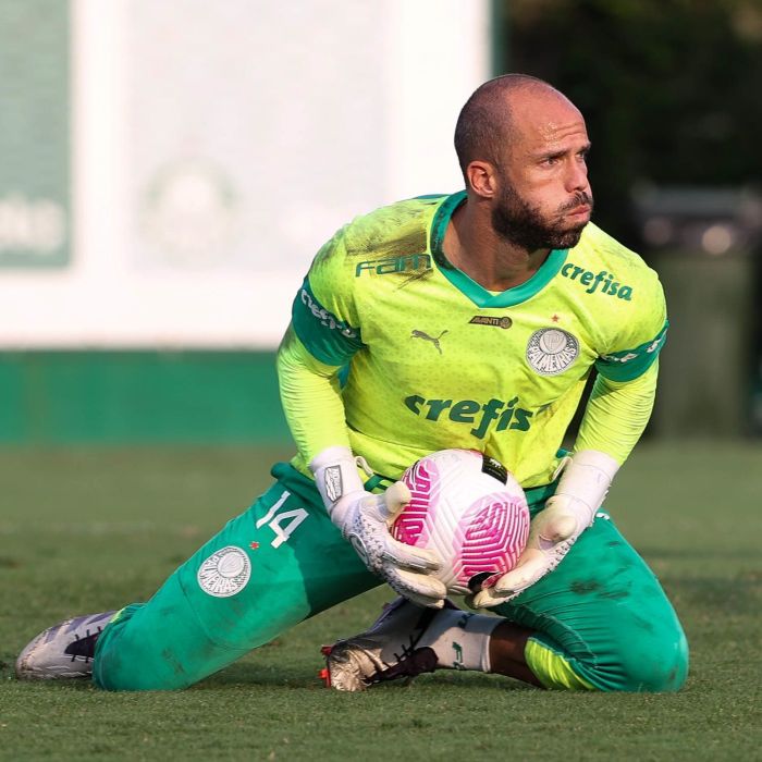 Lomba é reserva imediato de Weverton