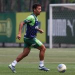 Saiba por que o Palmeiras acertou as renovações de Marcos Rocha e Lomba
