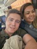 Marcus Marinho publicou fotos ao lado da esposa e exibiu as alianças