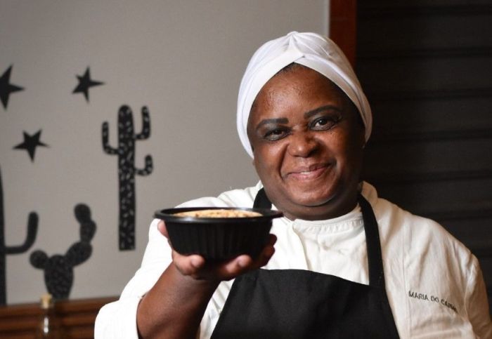 Dona Lia tem quase 40 anos de trabalho no Tip Top Dona Lia tem quase 40 anos de trabalho no Tip Top