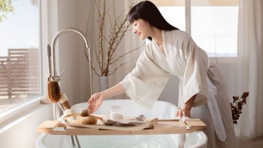 Marie Kondo por que o método KonMari voltou a ser tendência no Brasil