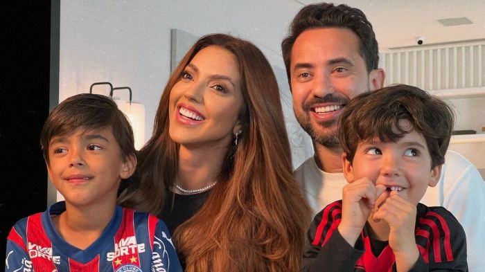 Everton Ribeiro ao lado da esposa Marília Nery e dos filhos Augusto e Antônio
