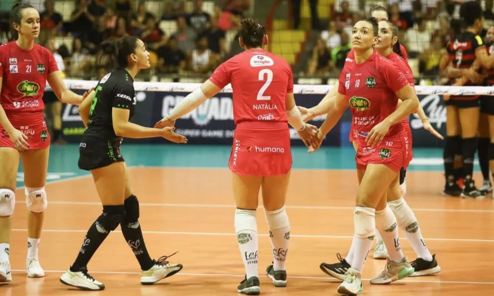 Vôlei: Maringá supreende e supera Sesc Flamengo pela Superliga Feminina