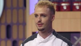 Léo apresentou o melhor trio de macarons e ganhou um pin