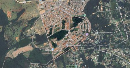 Mata que cerca bairro onde onça é vista em Esmeraldas • Google Street View/ Reprodução