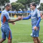 'Batizado' e emoção: Matheus Pereira volta ao Cruzeiro após estreia na Seleção