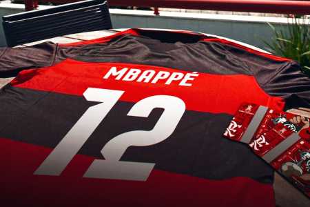 Camisa do Flamengo personalizada para Mbappé