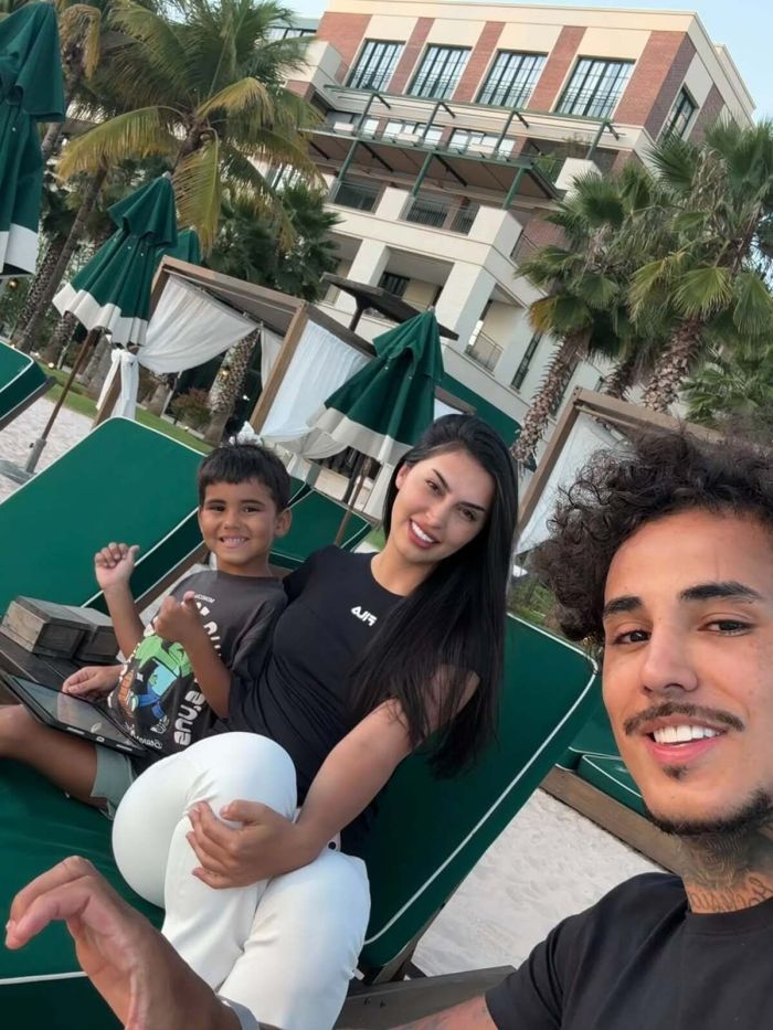 Byanca Gabarron e MC Livinho são pais de Olívio, de 6 anos Byanca Gabarron e MC Livinho são pais de Olívio, de 6 anos