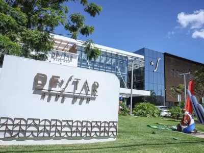 Bolsonaro foi levado para o hospital DF Star na manhã de sexta-feira (13), em Brasília