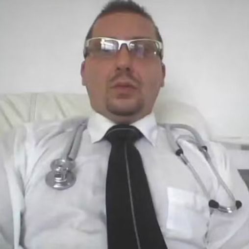 Médico Aurélio Tadeu de Abreu, de 48 anos.