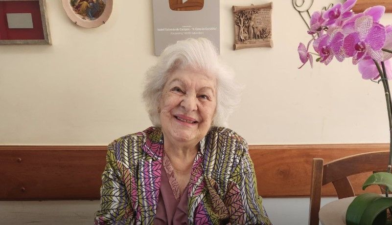 Médium espírita Isabel Salomão morre aos 100 anos em MG