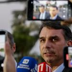 TSE analisa suspensão de pesquisa que apontou queda de Flávio Bolsonaro