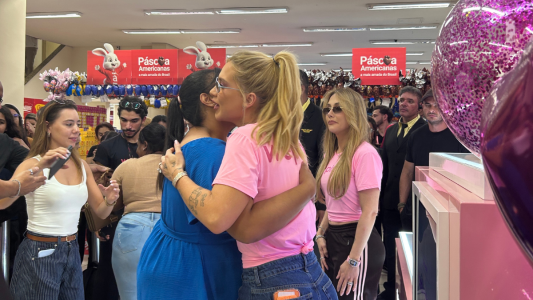 Virgínia atende fãs em Belo Horizonte • Itatiaia