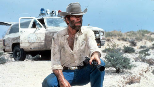 Chuck Norris em ‘McQuade, o Lobo Solitário’ (1983).