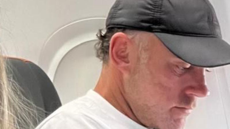 Rumo à Argentina, Milito deixa BH um dia após sair do Atlético