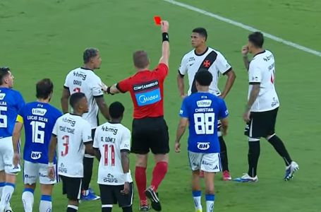Cauan Barros é expulso em Cruzeiro x Vasco, pelo Campeonato Brasileiro 2026