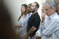 Famosos e família na missa de sétima dia de Preta Gil