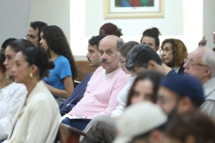 Famosos e família na missa de sétima dia de Preta Gil