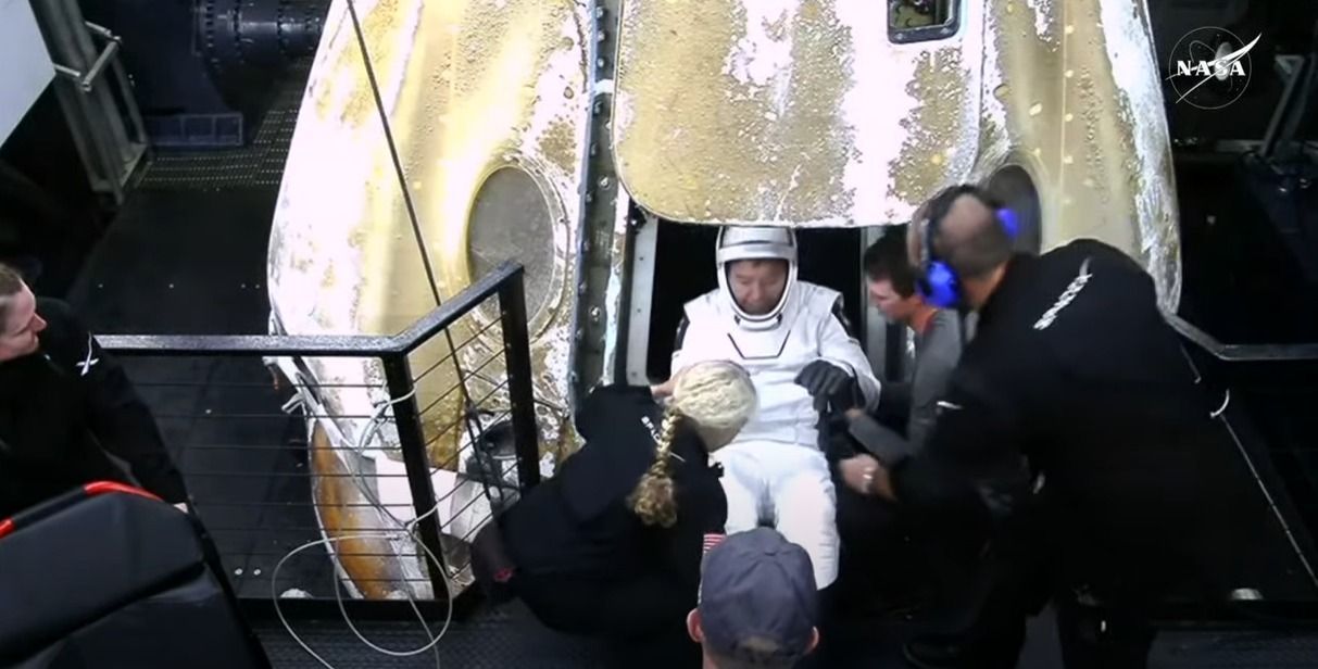 Astronautas chegam à Terra após missão Crew-8, da SpaceX; assista