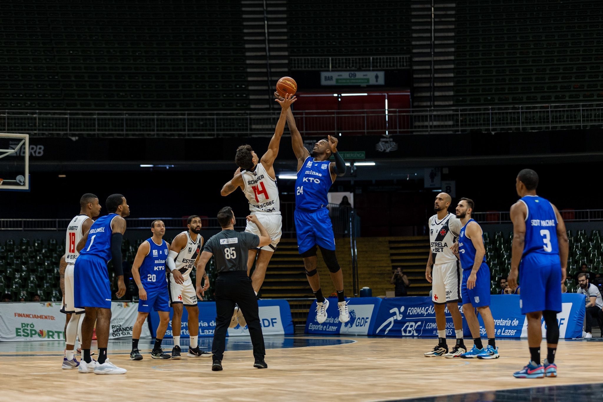 KTO Minas enfrenta Vasco por título de torneio preparatório para temporada