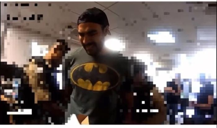 Momento da prisão do sargento Squarcio na sede do Ministério Público