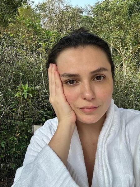Mônica Iozzi detalha quadro de acatisia em vídeo nas redes sociais