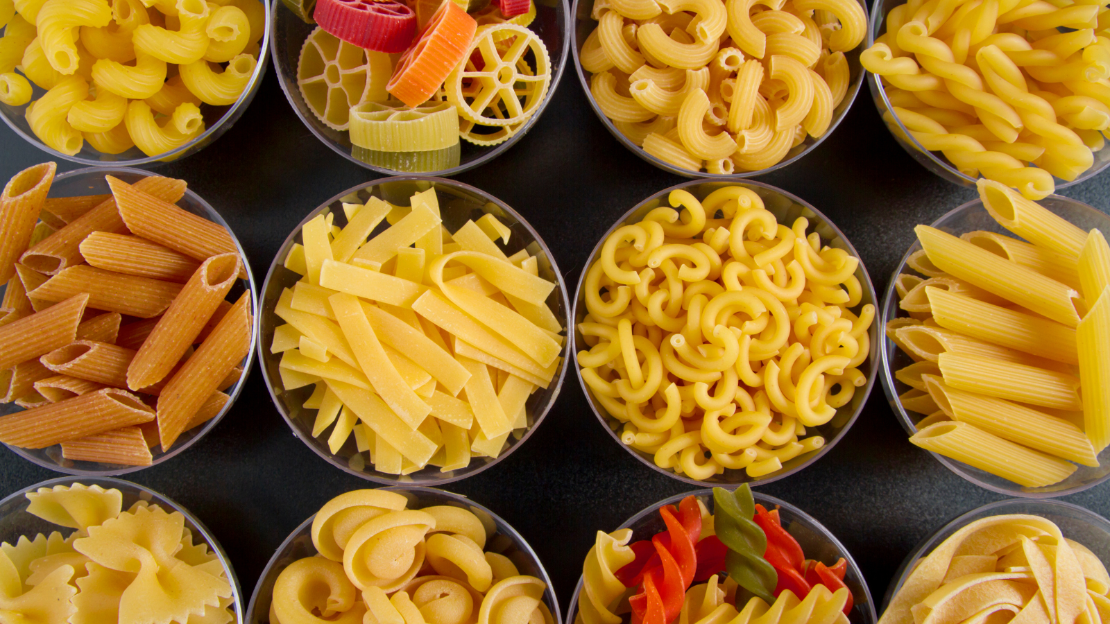 25 de outubro: dia mundial do macarrão, saiba algumas curiosidades sobre um dos pratos mais famosos