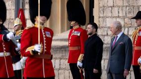 Volodymyr Zelensky e Rei Charles III