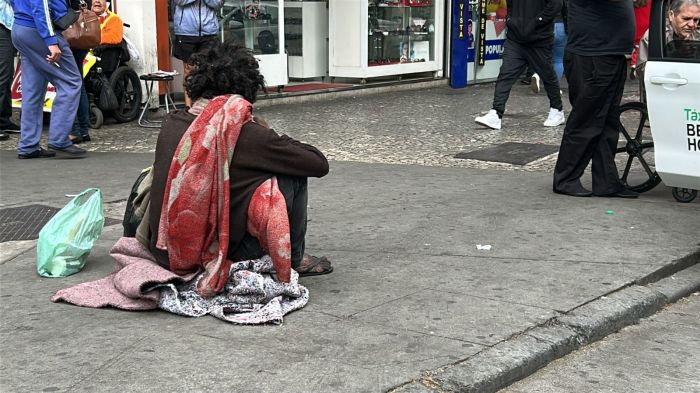 Morador de rua no Centro de Belo Horizonte