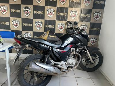Veículo estava registrado no município de Itajuípe, na Bahia, em nome de outra pessoa. Além disso, placa apresentava sinais de adulteração.