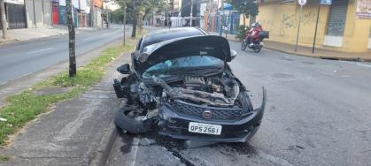 Carro está em nome de um jovem de 23 anos.
