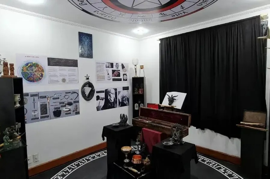 Veja como visitar o Museu de Magia e Bruxaria na Vila Madalena, em SP