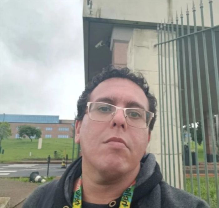 Leandro Flaeschen Moreira, de 41 anos, foi morto pelo enteado