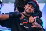 Neymar se pronuncia sobre ‘polêmica’ envolvendo poker