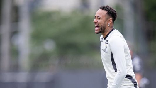 Neymar em treino no Santos