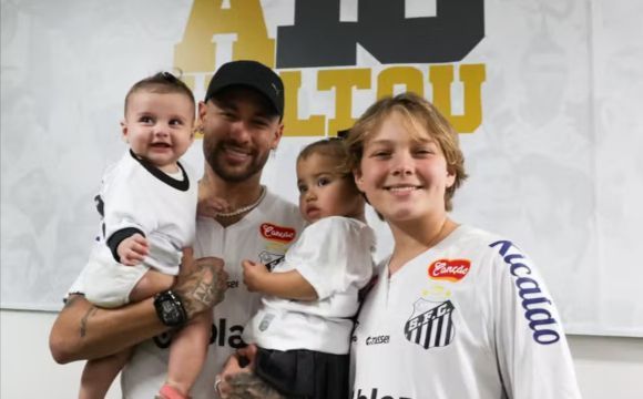 Neymar e filhos