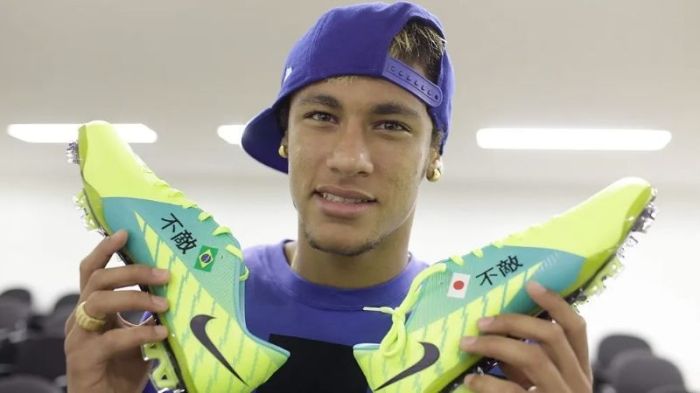 Neymar chegou a ter um modelo personalizado e próprio, com 
