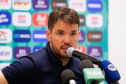 Fotos de Nicolás Larcamón, novo técnico do Cruzeiro