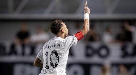 Neymar comemora gol em Santos 2 x 1 Vasco, pelo Campeonato Brasileiro 2026