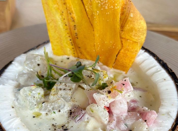 Ceviche de peixe com coco e palmito pupunha