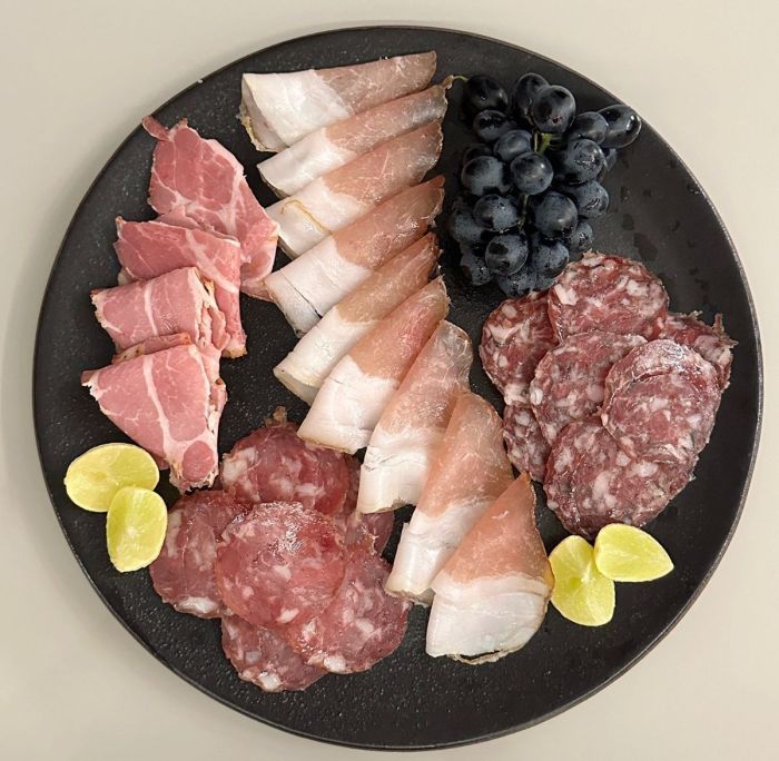 Copa maturada, salaminho tradicional, lonzino e saucisson sec