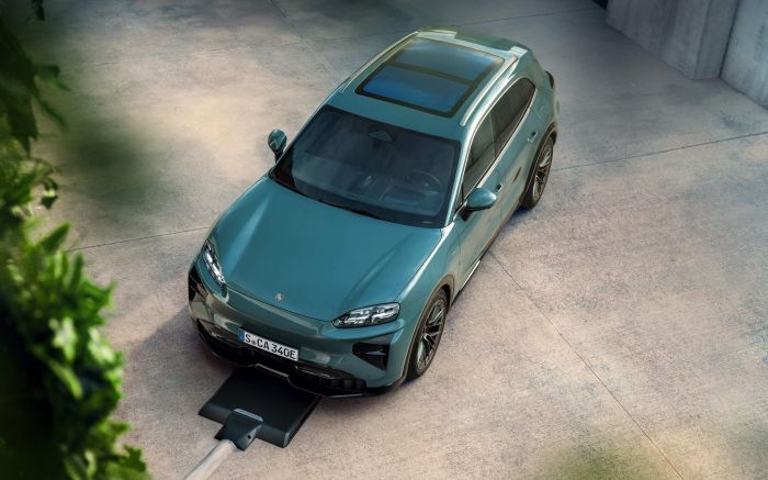 Porsche Cayenne EV