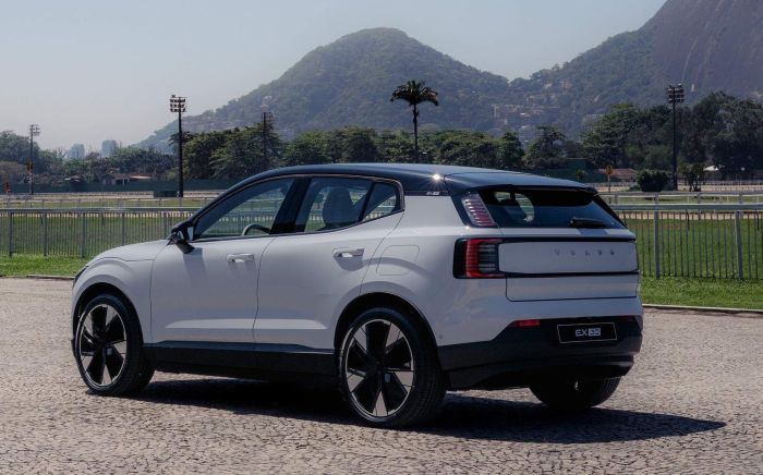 Volvo EX30