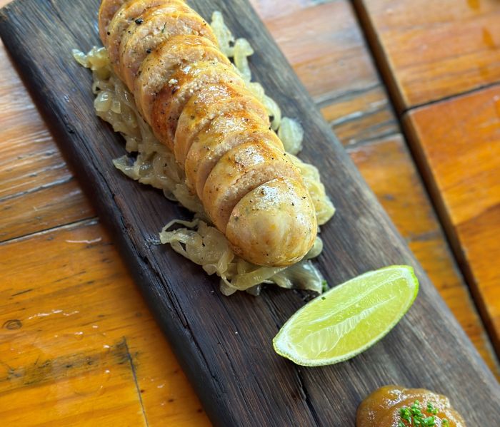 Linguiça de peixe artesanal, do Ocyá 