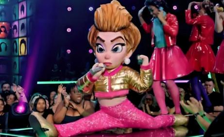 Diego Martins era Odete Roitman no The Masked Singer Brasil