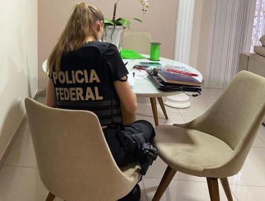 Fotos da ação da Polícia Federal durante a operação Dakovo, contra tráfico de armas