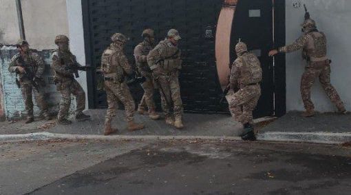Fotos da ação da Polícia Federal durante a operação Dakovo, contra tráfico de armas