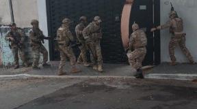 Fotos da ação da Polícia Federal durante a operação Dakovo, contra tráfico de armas