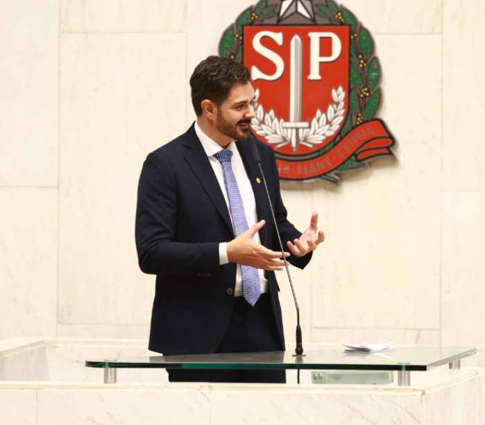 Ortiz Júnior em sessão na ALESP, Damaris Moura assumirá vaga em até 10 dias