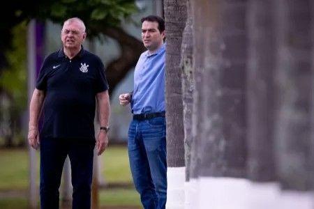 Osmar Stabile e Marcelo Paz no CT Joaquim Grava